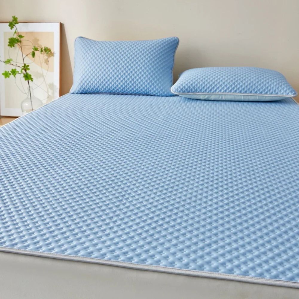 Lightweight Bedding
