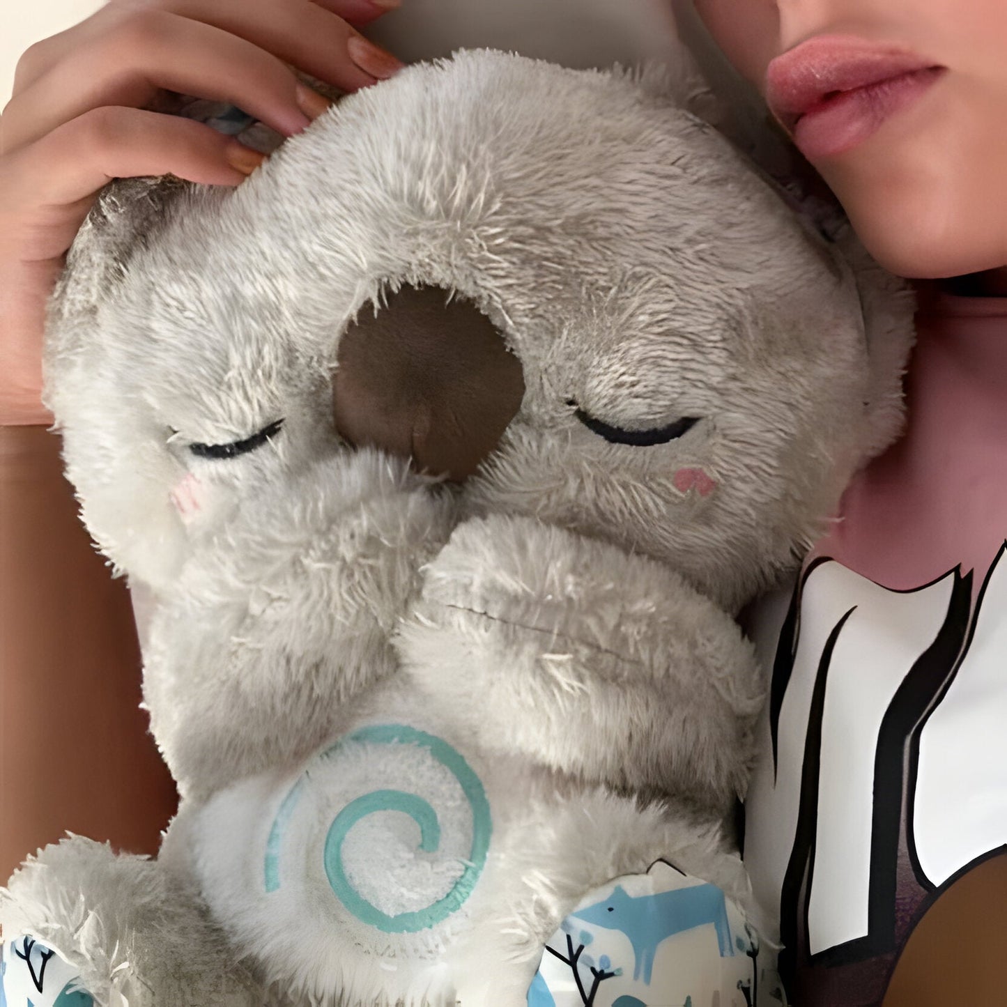 Plush toy with rhythmic sound