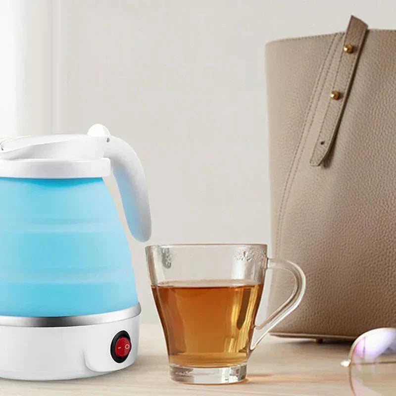Foldable travel kettle