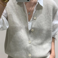Casual knitted waistcoat with button placket