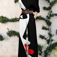 Elegant and modern women's overall, ideal for spring