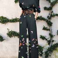 Elegant and modern women's overall, ideal for spring