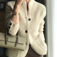 Cardigan for cozy evenings: your favorite piece in your wardrobe