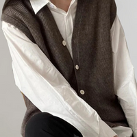 Casual knitted waistcoat with button placket