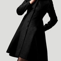 Plain Coat with Simple Button